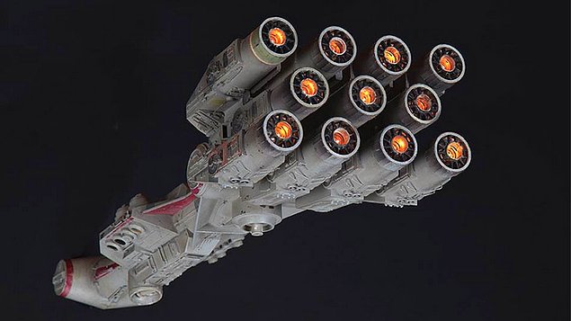  Star Wars.kosmosa kuģa modelis - $450.000