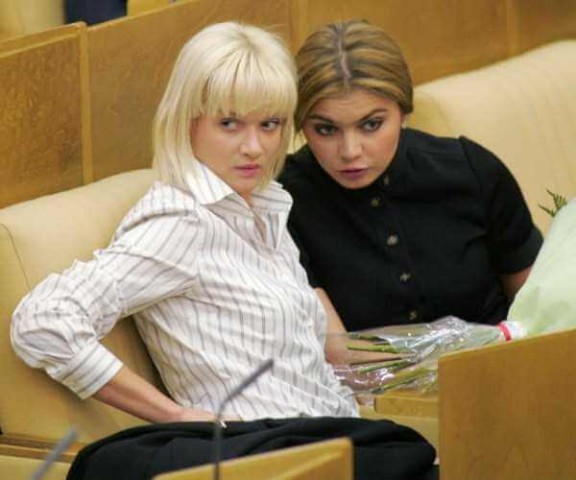 krievijas-parlamenta-jautriba-sit-augstu-vilni-39