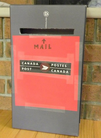 Arī šādai stilizētai pasta kastītei nav ne vainas