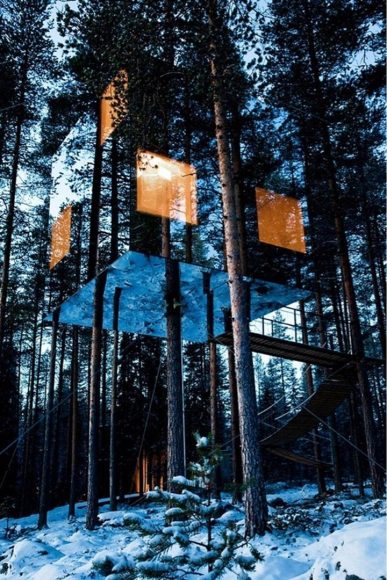 Spoguļmāja kokā Zviedrijā