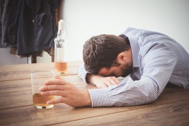 alkohola atkarība