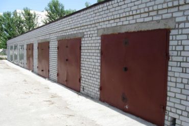 garāžas