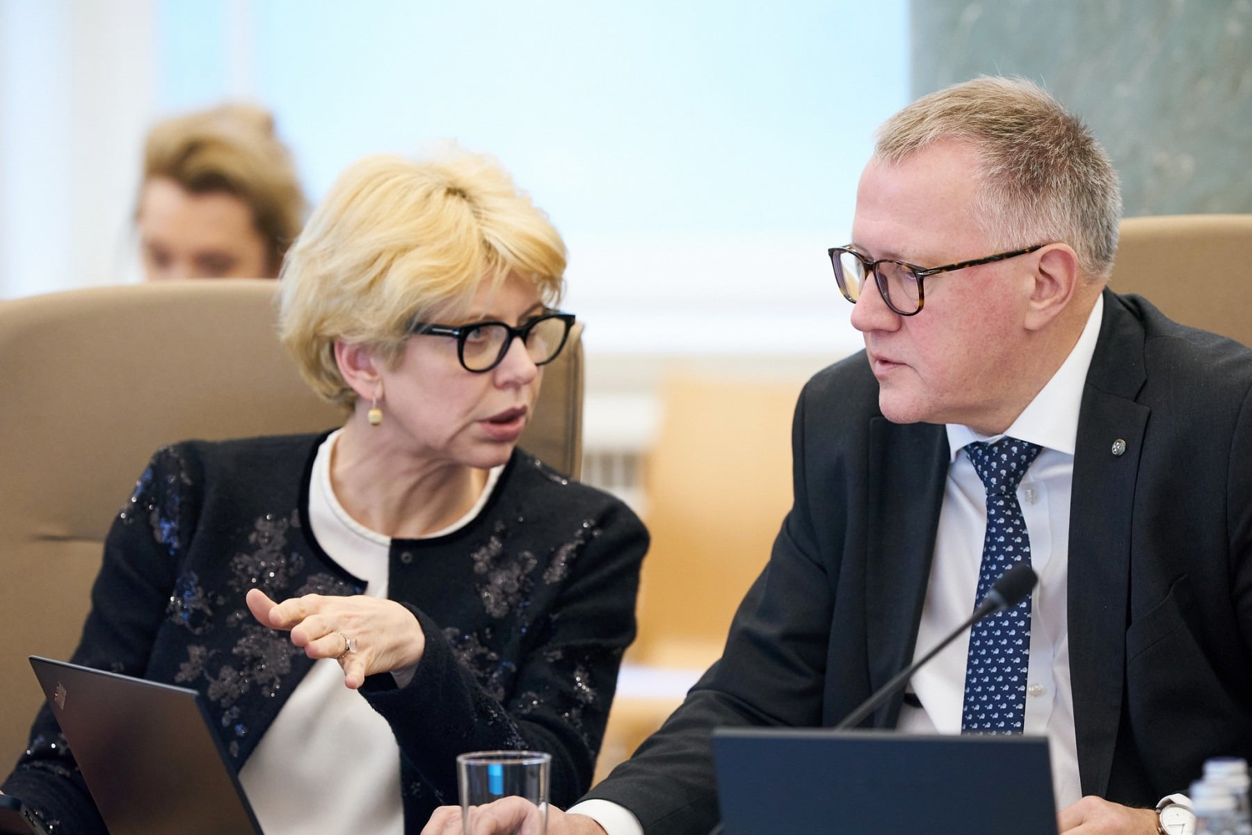 Attieksme Pret Pedagogu Profesion lo Pa cie u Ir Sasniegusi Kritisko attieksme-pret-pedagogu-profesion-lo-pa-cie-u-ir-sasniegusi-kritisko
