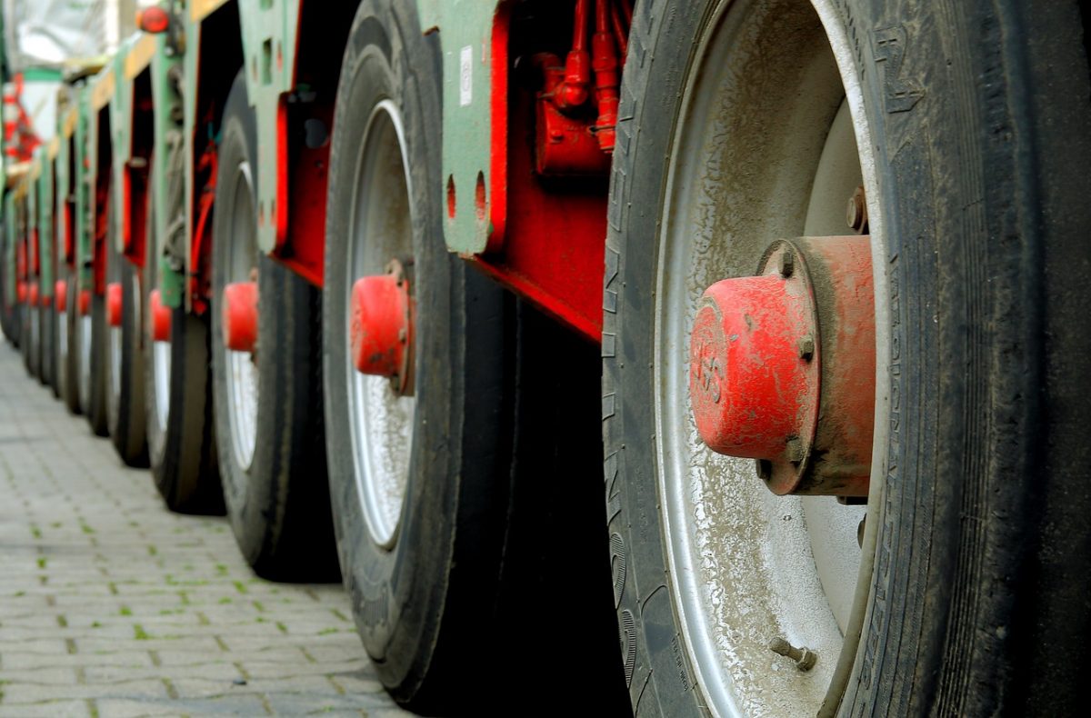 Krievijas tirgū darbojas katrs piektais Latvijā licencētais starptautisko kravu autopārvadātājs